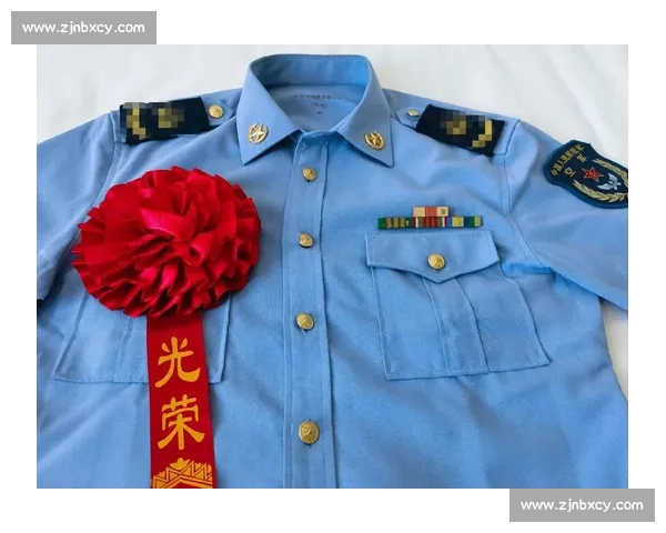 军装未卸归故里，门开见母泪先流