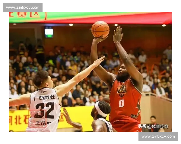 男篮蓝队迎战俄罗斯强敌检验新阵容冲击国际赛场表现提升竞技状态